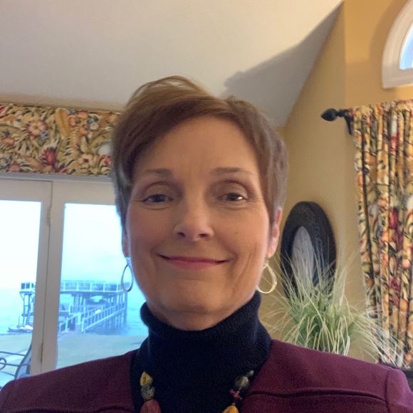 Meet your Posher, Angela - Picture 1 of 1